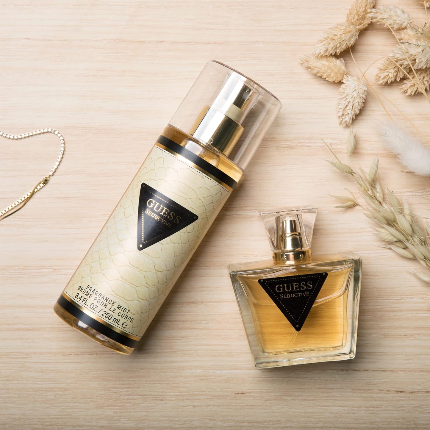 GUESS Seductive, Eau de Toilette pour Femme, Parfum Fruité Floral, Parfum Sensuel Longue Durée