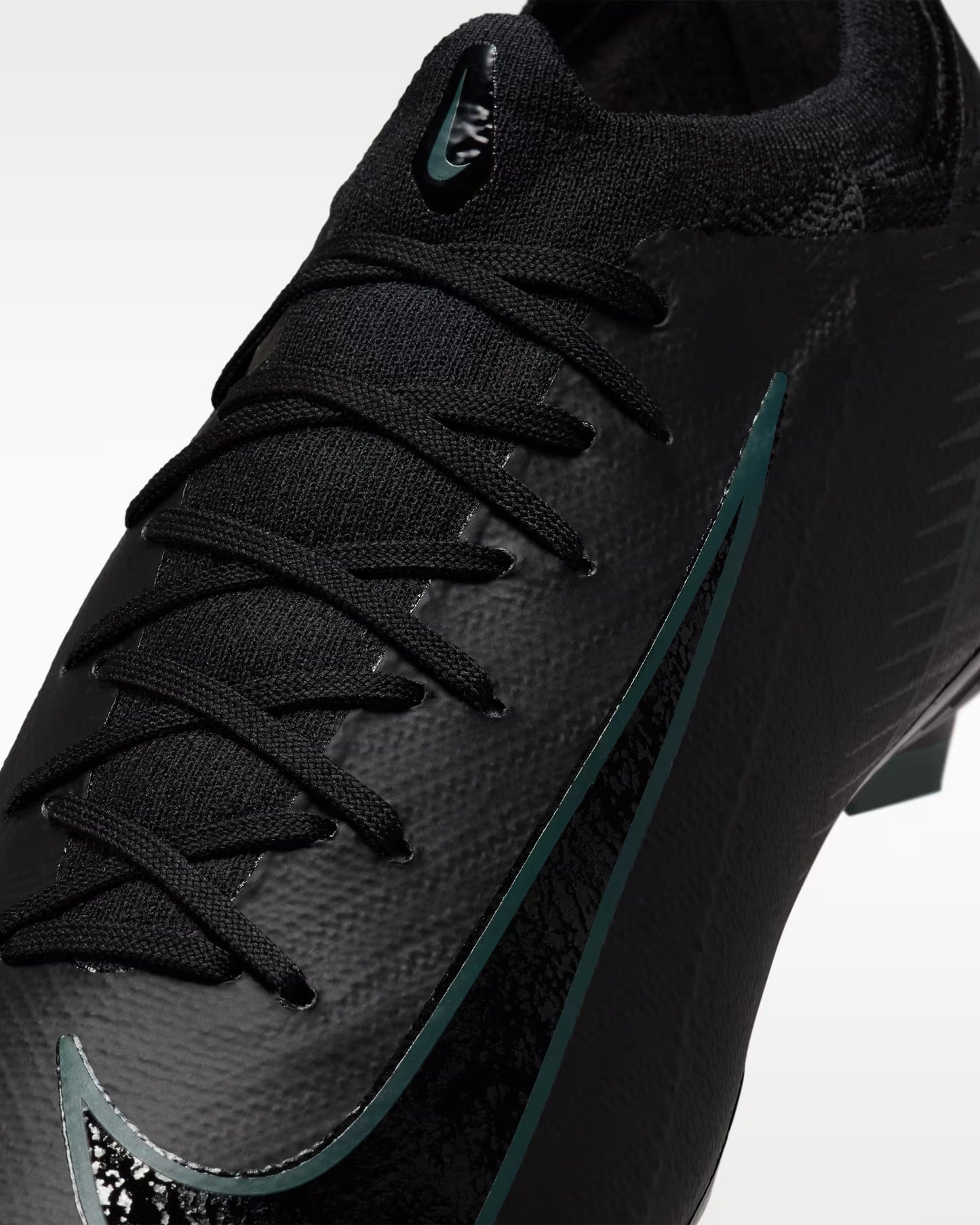 Nike Mercurial Vapor 16 Pro