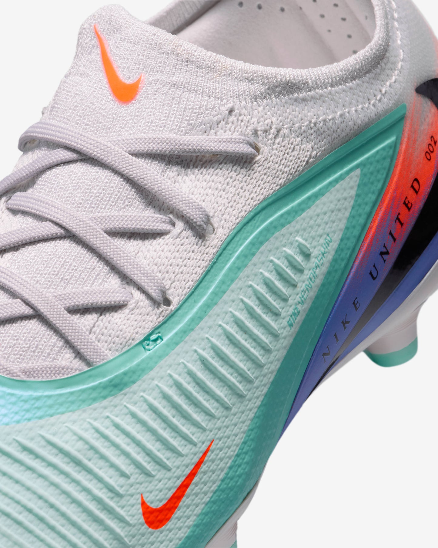 Nike United Jr. Phantom 6 Low Pro